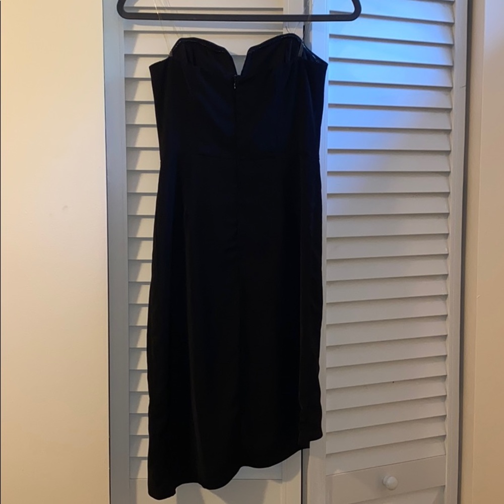 Black strapless asymmetrical dress - Picture 5 of 8